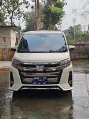 Toyota Noah 1.8 FWD Hybrid (7 Seater) 2018 for sale