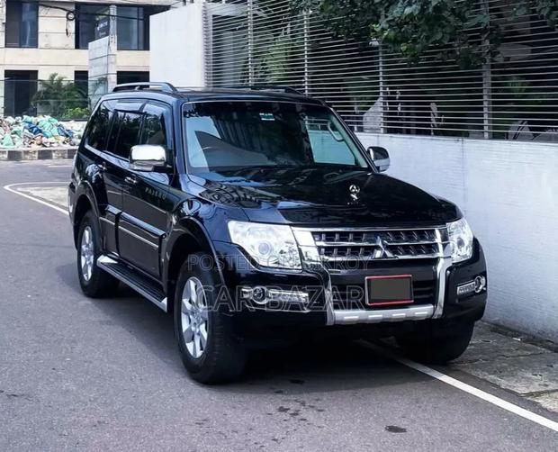 Mitsubishi Pajero Exceed 2018 Black