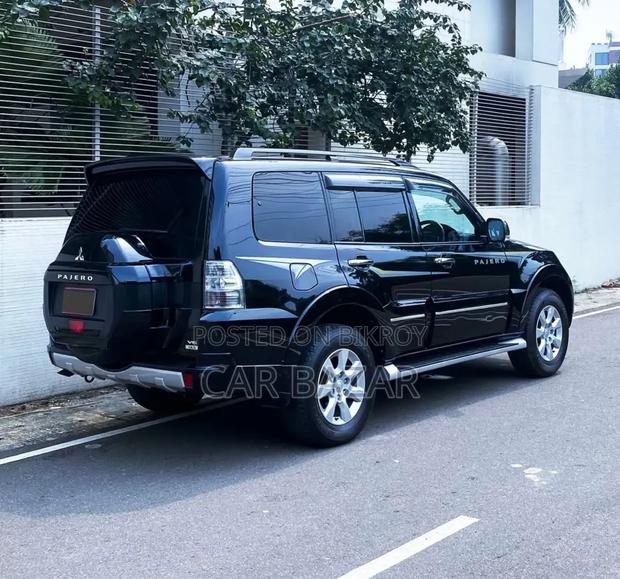 Mitsubishi Pajero Exceed 2018 Black