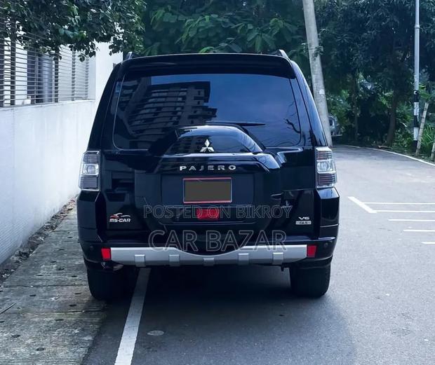 Mitsubishi Pajero Exceed 2018 Black