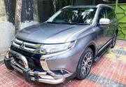 Mitsubishi Outlander 2018 Gray for sale