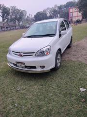 Toyota Platz 2005 Pearl for sale