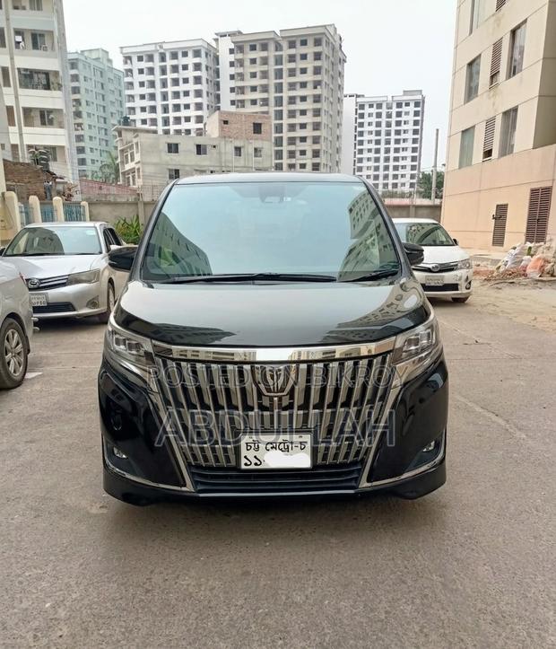 Toyota Esquire 2.0 FWD (8 Seater) 2019 Black