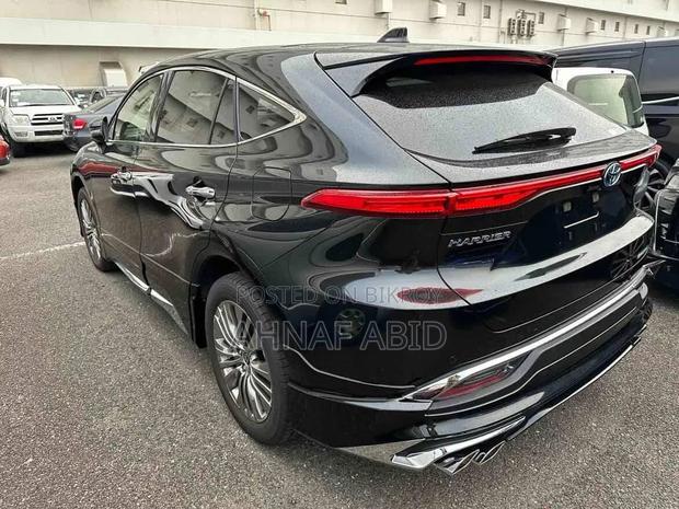Toyota Harrier 2021 Black
