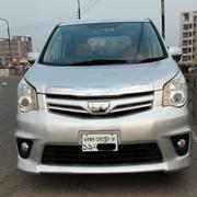 Toyota Noah 2.0 158hp FWD (8 Seater) 2012 Gray for sale