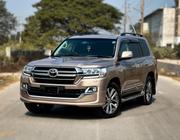 Toyota Land Cruiser 4.5 V8 VXR 2020 Gold for sale