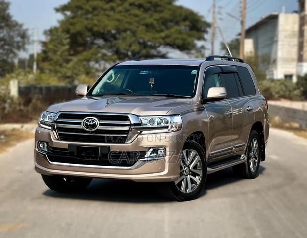 Toyota Land Cruiser 4.5 V8 VXR 2020 Gold