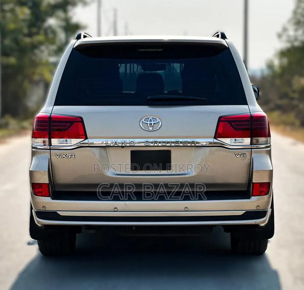Toyota Land Cruiser 4.5 V8 VXR 2020 Gold