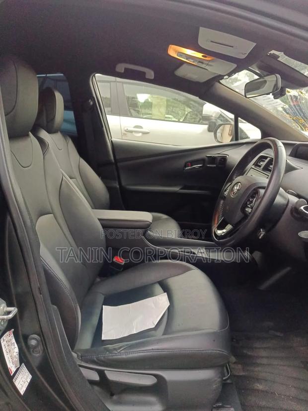Toyota Prius 2021 Gray