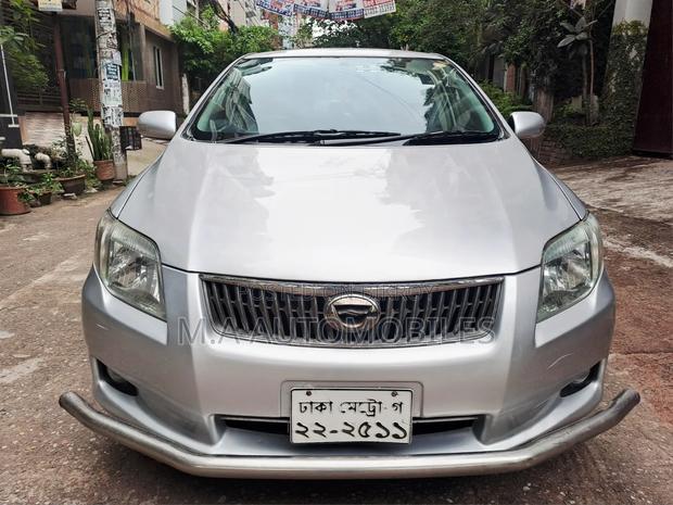 Toyota Axio 2010 Silver