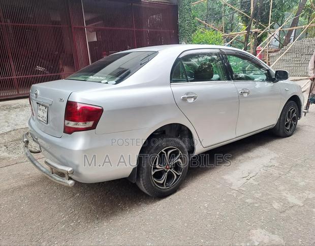 Toyota Axio 2010 Silver