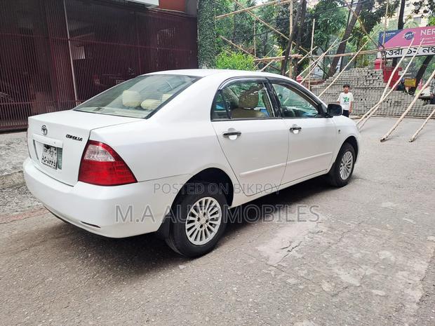 Toyota Corolla 2005 White