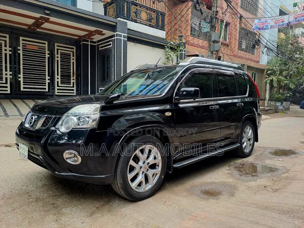 Nissan X-Trail 2012 Black
