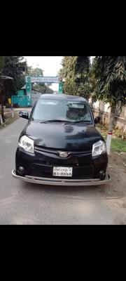 Toyota Sienta 1.5 FWD 2013 Black for sale