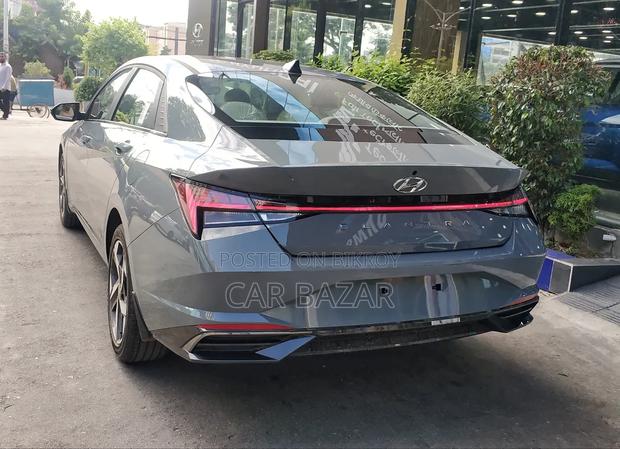 Hyundai Elantra Limited 2021 Gray