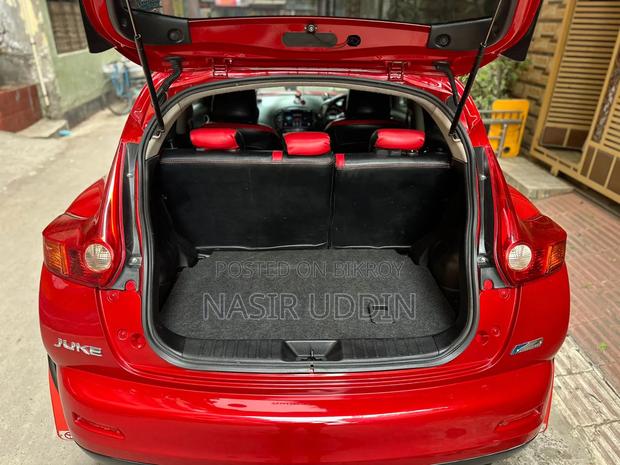 Nissan Juke 2011 Red