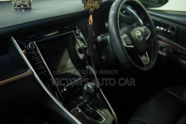 Toyota Harrier 2.0 2014 Black