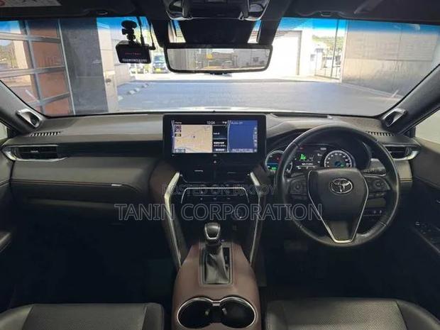 Toyota Harrier 2023 Pearl