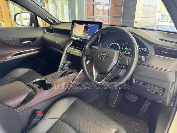 Toyota Harrier 2023 Pearl