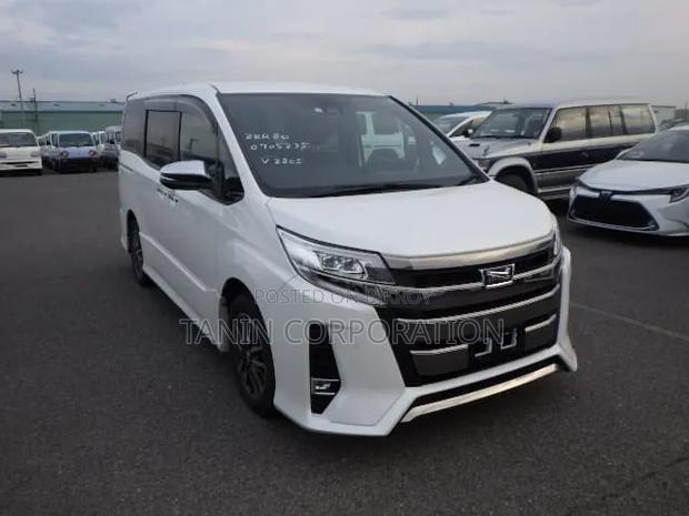 Toyota Noah 2021 Pearl