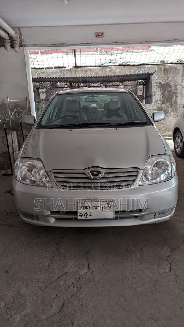 Toyota Corolla 2004 Silver