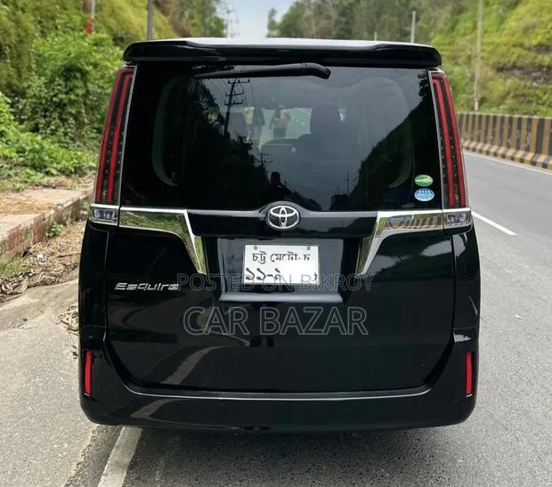 Toyota Noah 2.0 FWD (8 Seater) 2018 Black