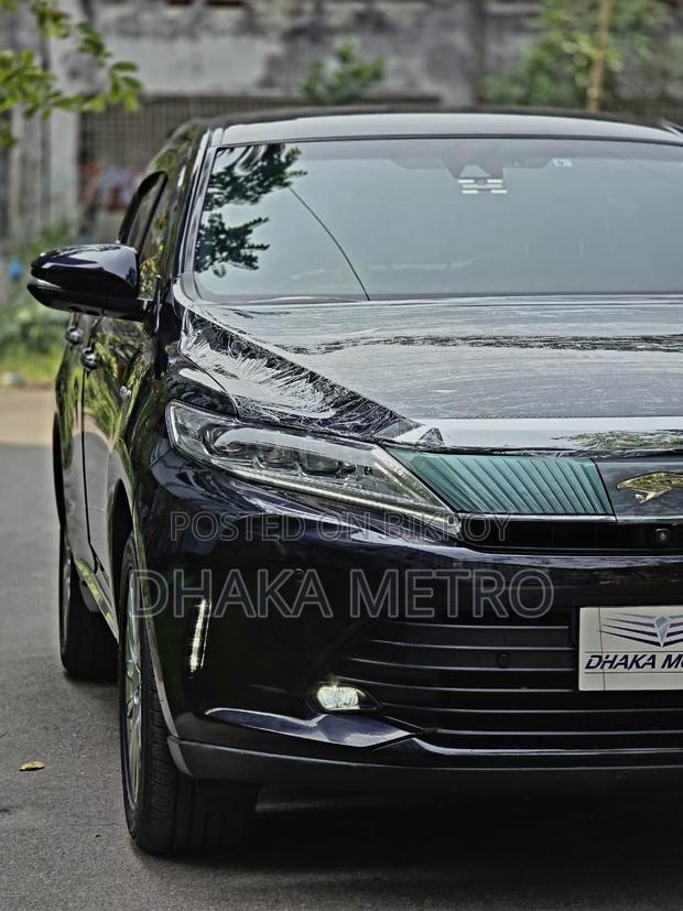 Toyota Harrier Progress Metal 2017