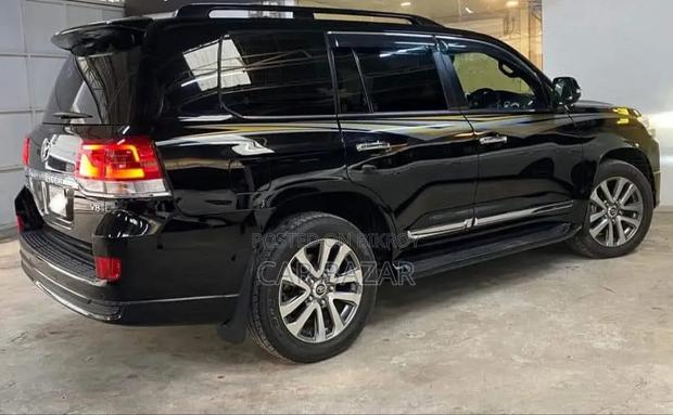 Toyota Land Cruiser 4.5 V8 VXR 2020 Black