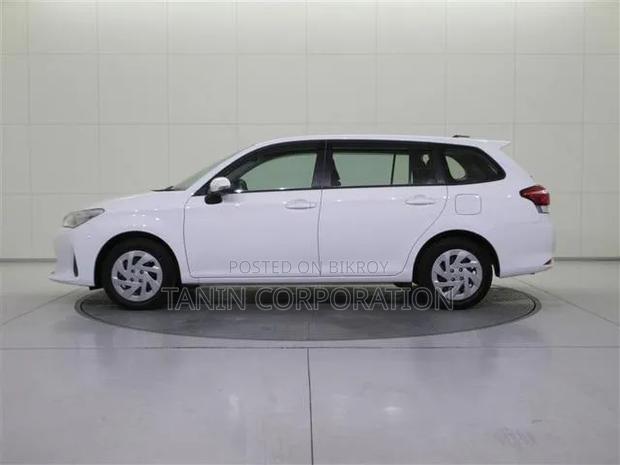 Toyota Corolla Fielder 1.5 Hybrid FWD 2020 White