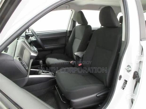 Toyota Corolla Fielder 1.5 Hybrid FWD 2020 White