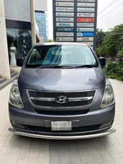 Hyundai H1 2010 Gray for sale