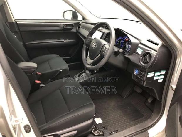 Toyota Axio 2021 Silver
