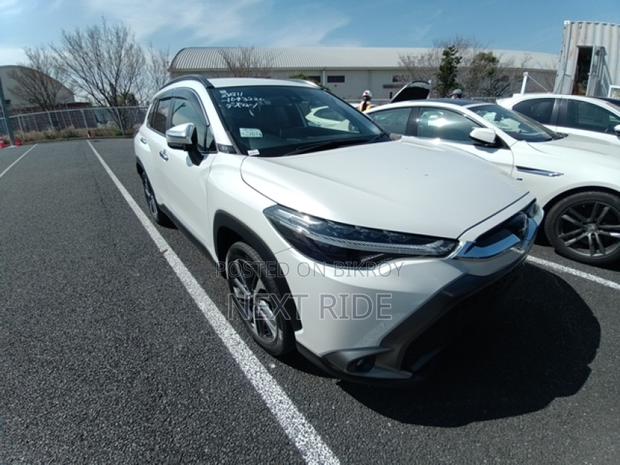 Toyota Corolla Cross 1.8 Hybrid FWD 2022 Pearl