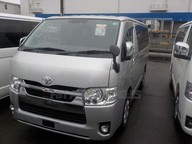 Toyota HiAce 2020 Silver