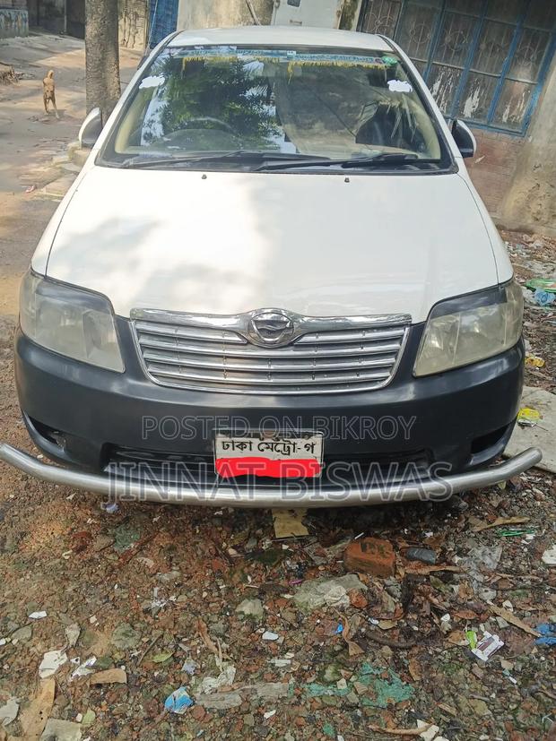 Toyota Corolla 2005 White