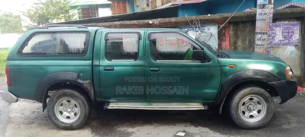 Nissan DoubleCab 2008 Green