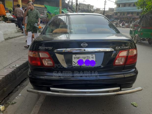 Nissan Sunny 2003 Black