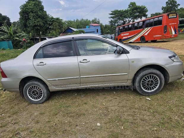 Toyota Corolla Sedan Automatic 2005 Silver