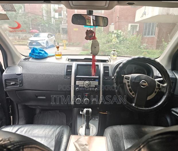 Nissan X-Trail 2.0 Petrol XE 2011 Gray