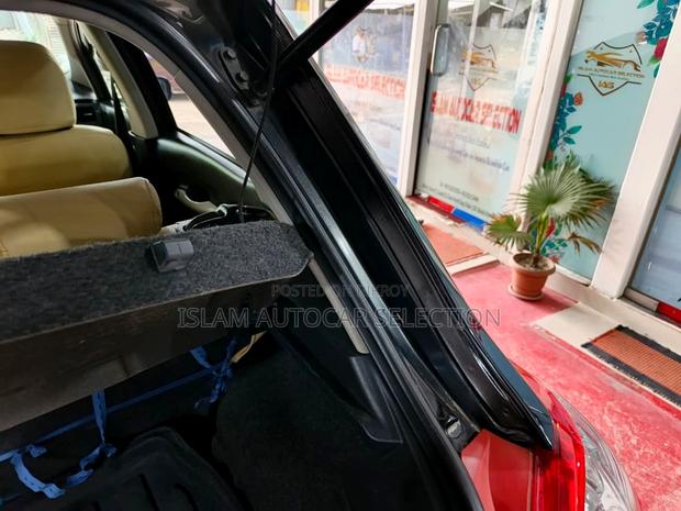 Toyota Auris 2010 Black