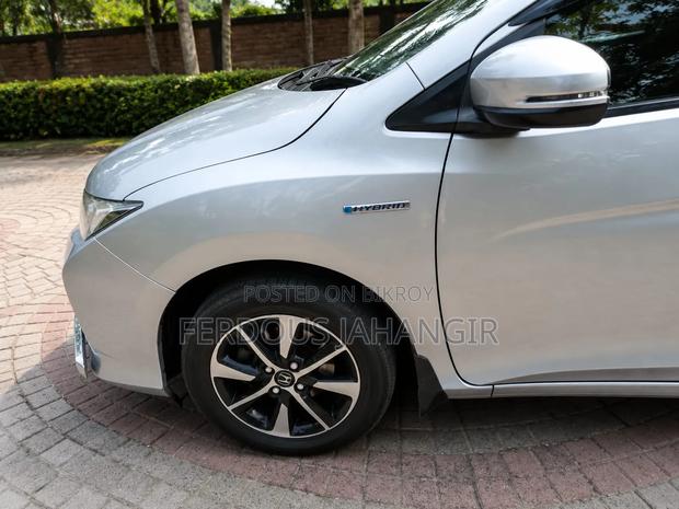 Honda Grace 2017 Silver
