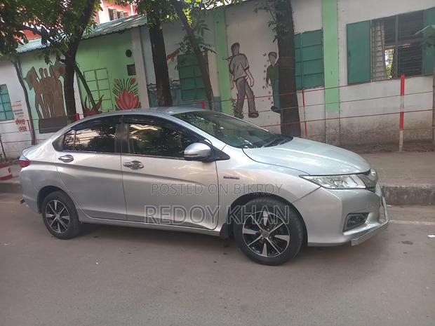 Honda Grace 2017 Silver