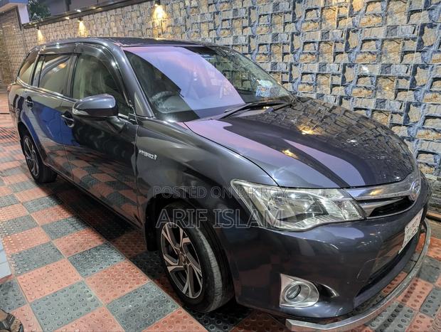 Toyota Corolla Fielder 1.5 Hybrid FWD 2014 Purple