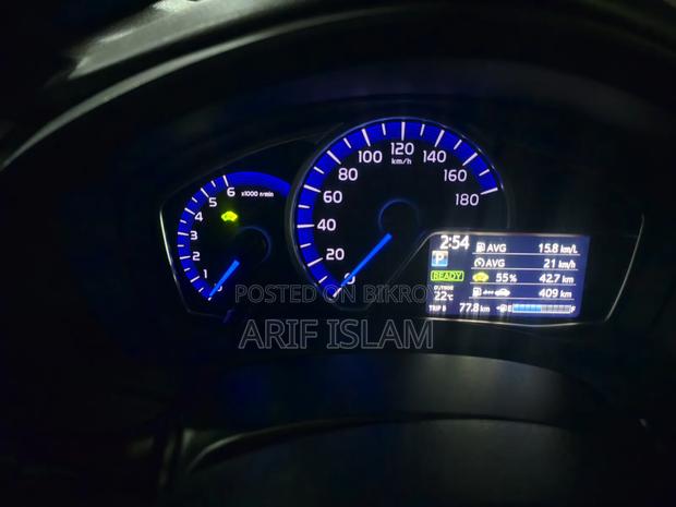 Toyota Corolla Fielder 1.5 Hybrid FWD 2014 Purple