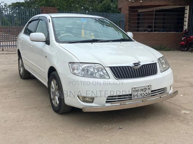 Toyota Corolla 2005 White