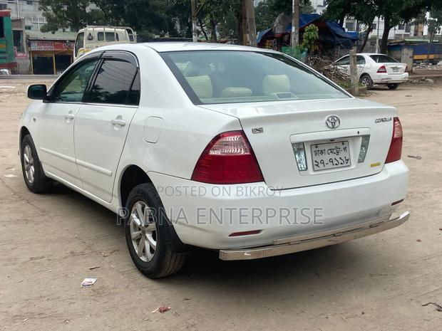 Toyota Corolla 2005 White