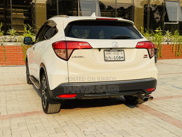 Honda Vezel 1.5 2WD 2014 White