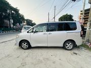 Toyota Noah 2010 Silver for sale