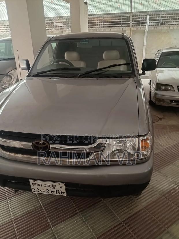 Toyota Hilux 2.5 Cab 2005 Silver
