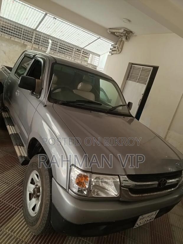 Toyota Hilux 2.5 Cab 2005 Silver